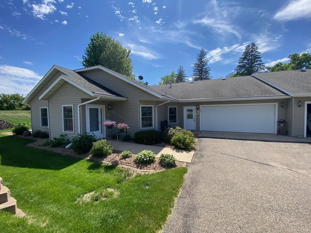 1503 Highview Trail Albert Lea MN 56007