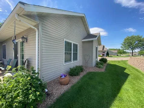 1503 Highview Trail Albert Lea MN 56007