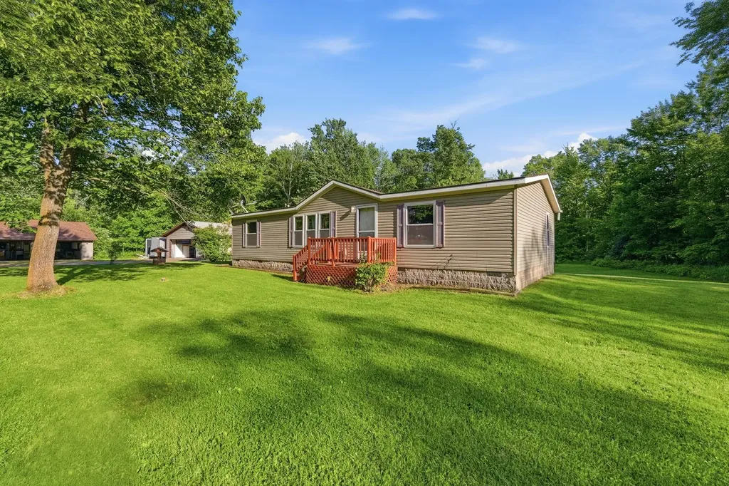 2939 340th Avenue Hinckley MN 55037