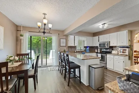 121 Chaparral Drive Apple Valley MN 55124