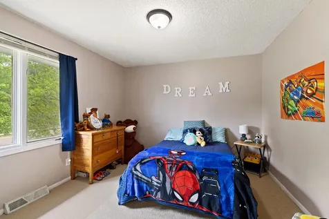 121 Chaparral Drive Apple Valley MN 55124