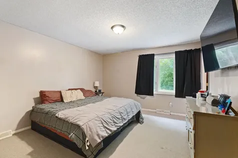 121 Chaparral Drive Apple Valley MN 55124