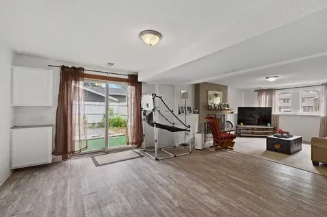 121 Chaparral Drive Apple Valley MN 55124