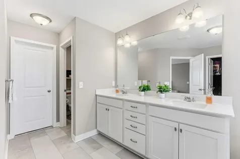 16206 Europa Avenue N Hugo MN 55038