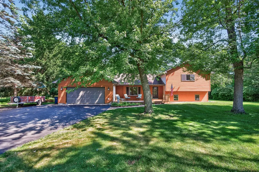 8234 257th Street Chisago City MN 55013