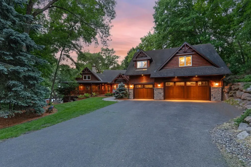 365 Pleasant View Road Chanhassen MN 55317