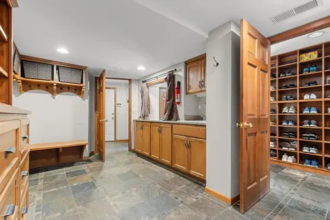 365 Pleasant View Road Chanhassen MN 55317