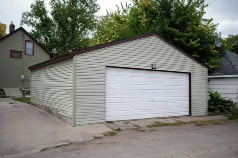 904 Jessamine Avenue E Saint Paul MN 55106