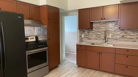 904 Jessamine Avenue E Saint Paul MN 55106