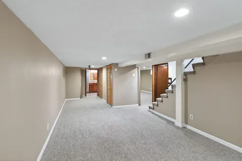 7846 Gresham Lane S Cottage Grove MN 55016