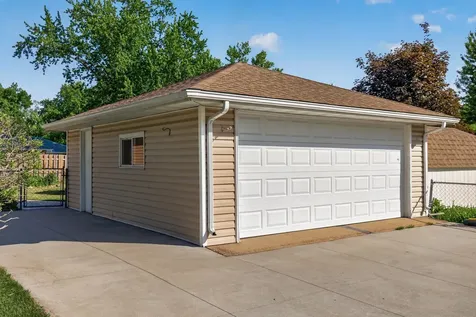 7846 Gresham Lane S Cottage Grove MN 55016