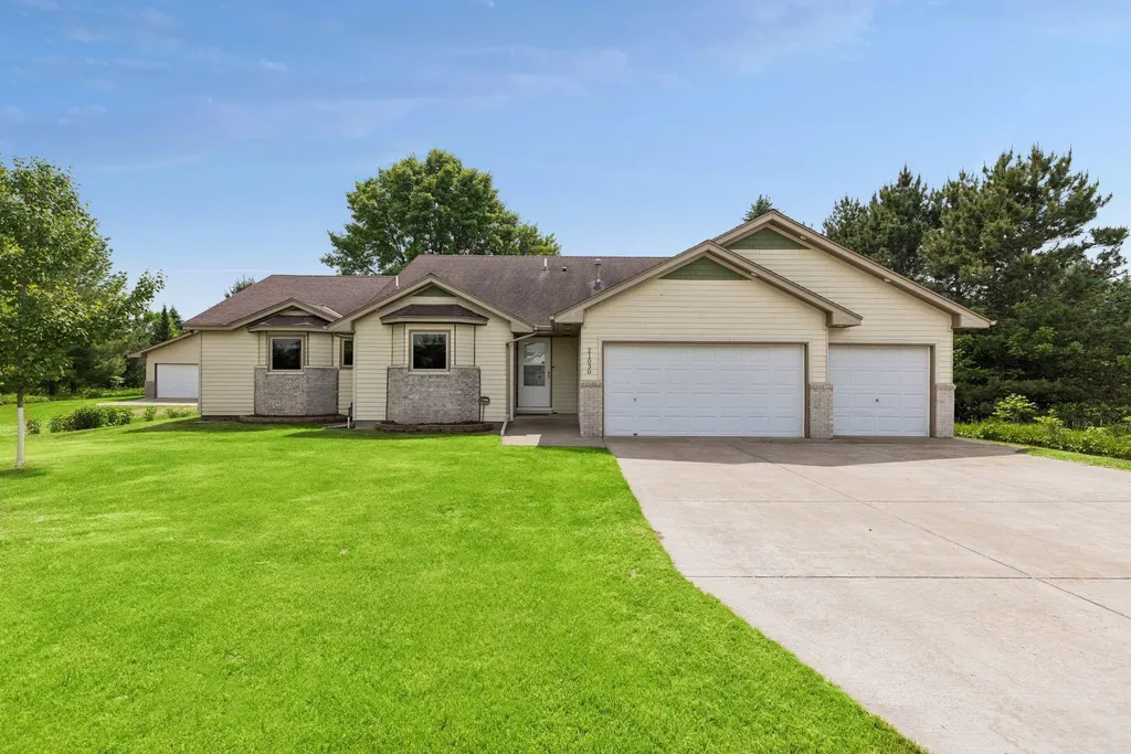 21030 W Linwood Drive NE Wyoming MN 55079