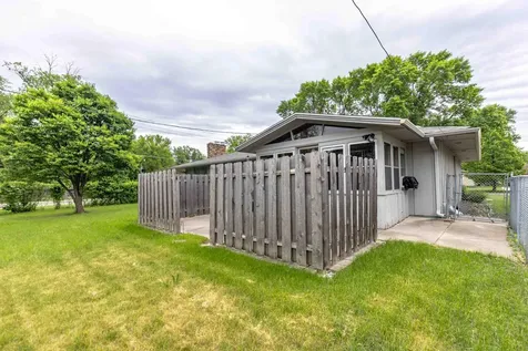501 23rd Avenue S Fargo ND 58103