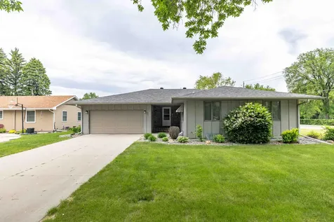 501 23rd Avenue S Fargo ND 58103