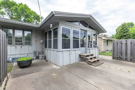 501 23rd Avenue S Fargo ND 58103
