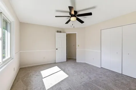 2176 Leyland Alcove Woodbury MN 55125