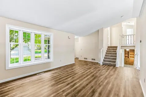 2176 Leyland Alcove Woodbury MN 55125