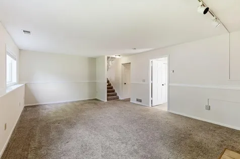 2176 Leyland Alcove Woodbury MN 55125
