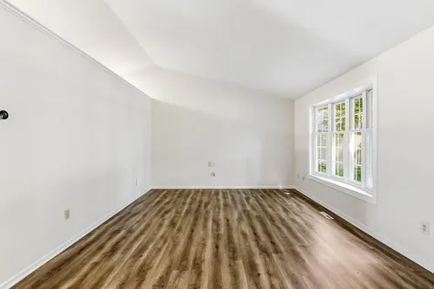 2176 Leyland Alcove Woodbury MN 55125