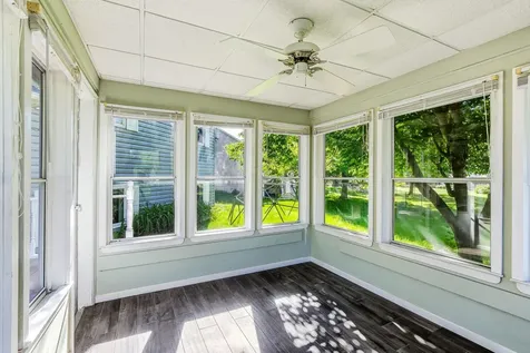 2176 Leyland Alcove Woodbury MN 55125