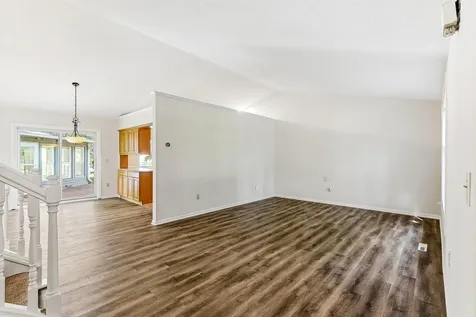 2176 Leyland Alcove Woodbury MN 55125