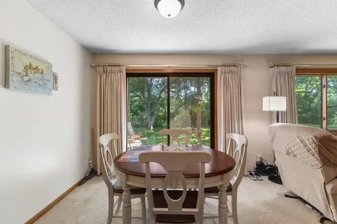 975 Heritage Court E Vadnais Heights MN 55127