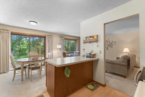 975 Heritage Court E Vadnais Heights MN 55127