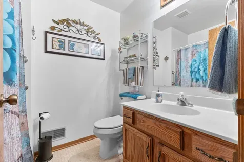 975 Heritage Court E Vadnais Heights MN 55127