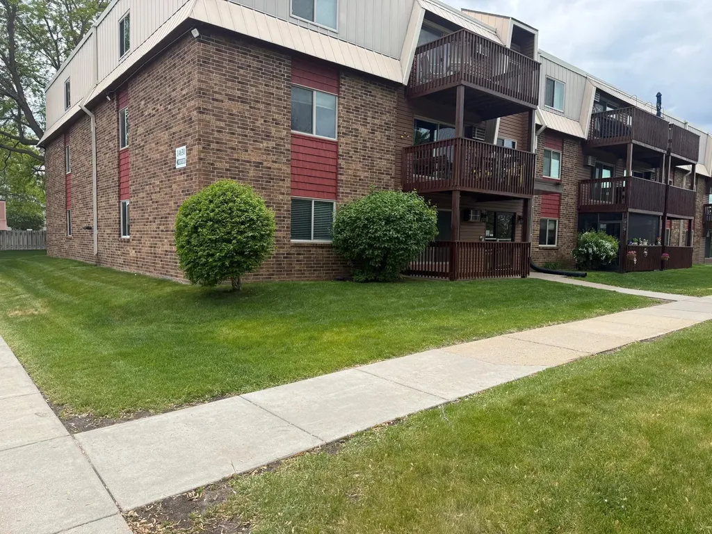14630 Garrett Apple Valley MN 55124