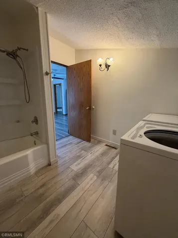 607 1st Avenue E Shakopee MN 55379