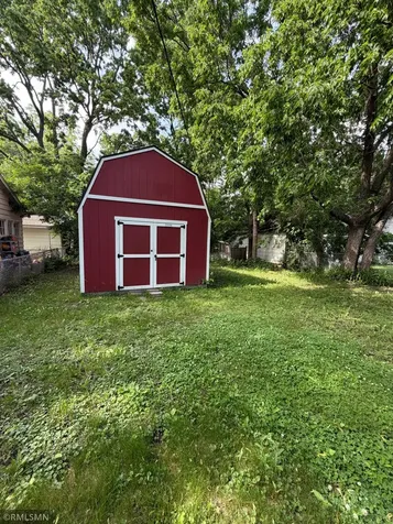 607 1st Avenue E Shakopee MN 55379