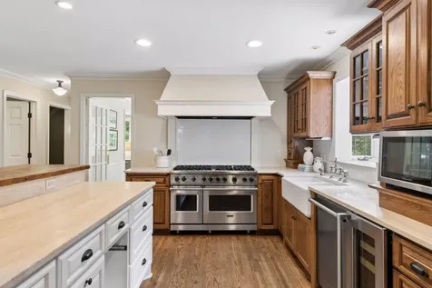 60 Myrtlewood Road Wayzata MN 55391