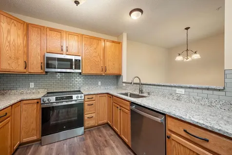 12727 College View Drive Eden Prairie MN 55347
