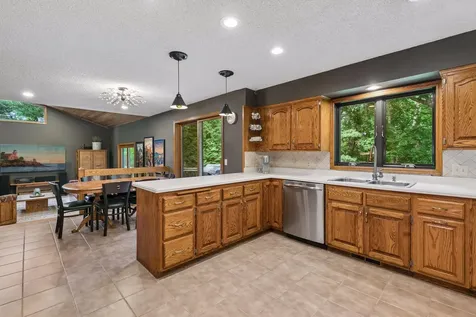 18363 Jasper Path Lakeville MN 55044