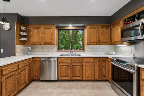 18363 Jasper Path Lakeville MN 55044