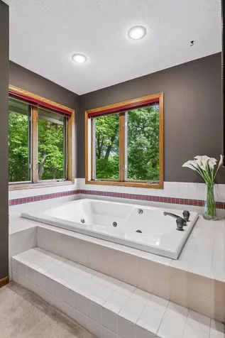 18363 Jasper Path Lakeville MN 55044
