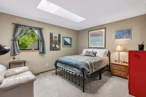 18363 Jasper Path Lakeville MN 55044