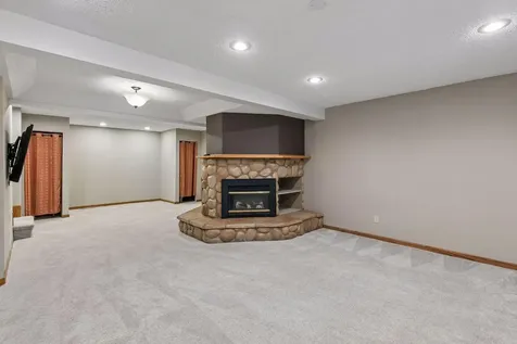 18363 Jasper Path Lakeville MN 55044