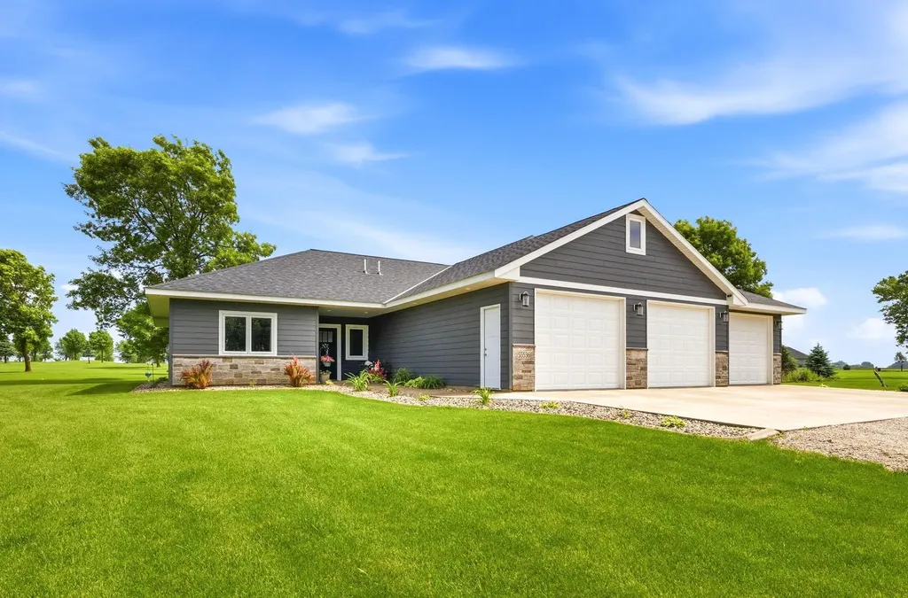 55536 County Road 38 Buffalo Lake MN 55314