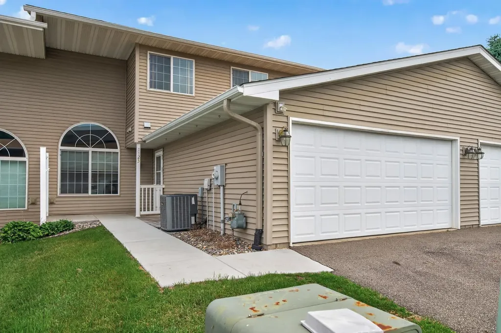 1123 Ridgestone Place Buffalo MN 55313