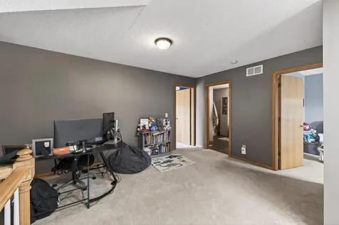 440 Hickory Lane N Oakdale MN 55128