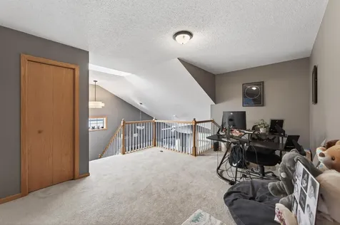 440 Hickory Lane N Oakdale MN 55128