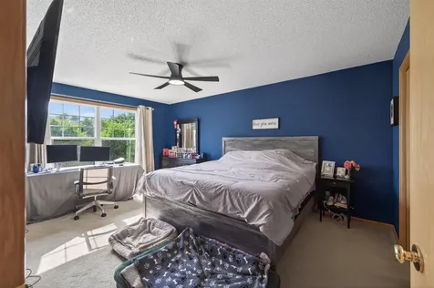 440 Hickory Lane N Oakdale MN 55128