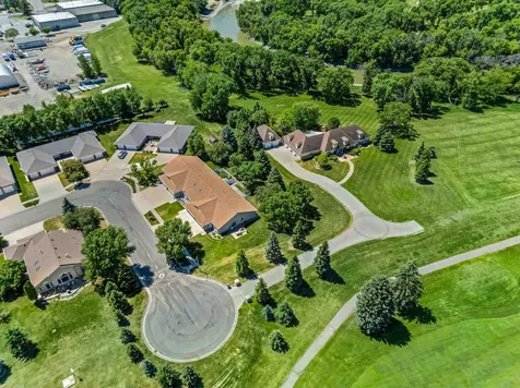 705 18th Avenue N Moorhead MN 56560
