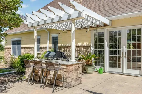 705 18th Avenue N Moorhead MN 56560