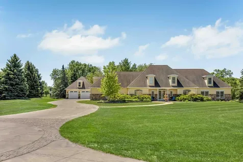 705 18th Avenue N Moorhead MN 56560