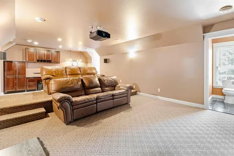 705 18th Avenue N Moorhead MN 56560