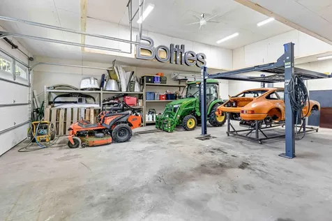 705 18th Avenue N Moorhead MN 56560