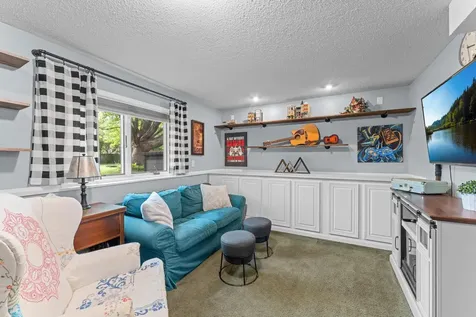 1020 Southview Avenue Braham MN 55006