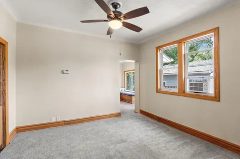 2219 Eldridge Avenue E North Saint Paul MN 55109